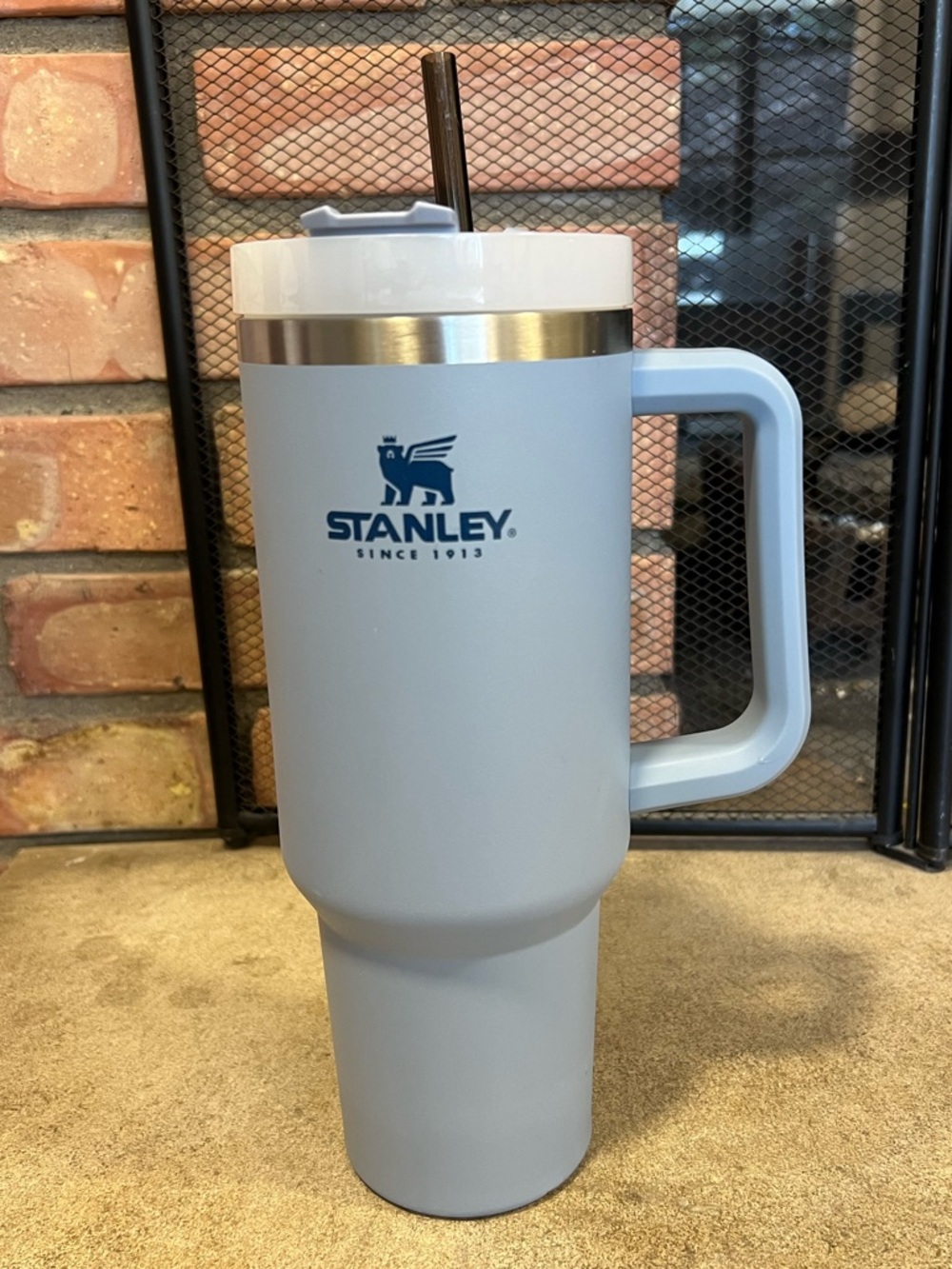 Stanley Quencher H2.0 40oz Chambray Blue Tumbler Cup w/ Handle & Straw - Picture 2 of 6